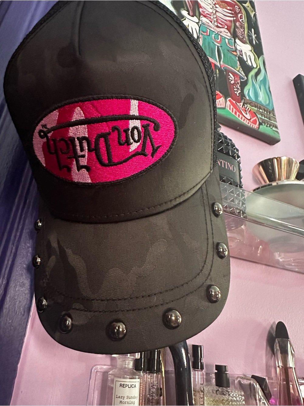 Von Dutch hat
